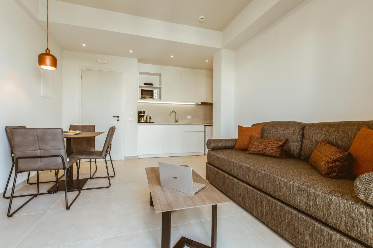 Antel Suites & Apartments Chania  ภายนอก รูปภาพ